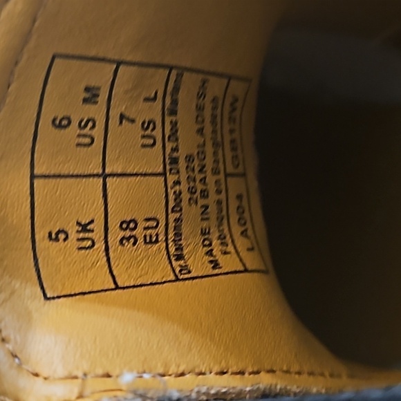 Dr. Marten White Chelsea Boot - Picture 5 of 6